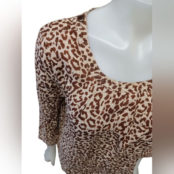 J. Crew 100% Linen EUC Animal Print Top Size 10 - Picture 3 of 7